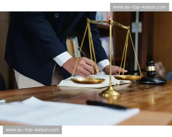 法网集锦:那些触动人心的法律瞬间 法网集锦:那些触动人心的法律瞬间